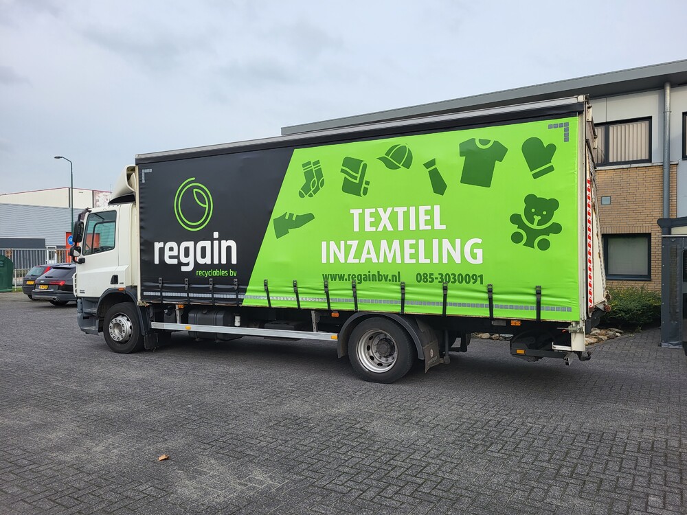 Uw organisatie ontzorgen met inzameling en recycling van textiel